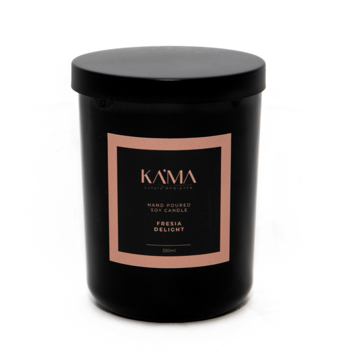 Scented Candle: Freesia Delight 330ml