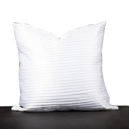 White face Pleated Cushion