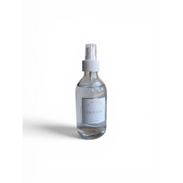 Mo and K Essence - Home Fragrance Room Mist Spray 200 ml