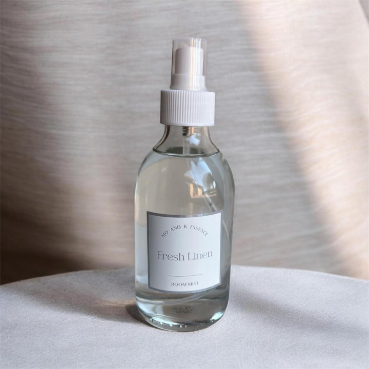 Mo and K Essence - Home Fragrance Room Mist Spray 200 ml