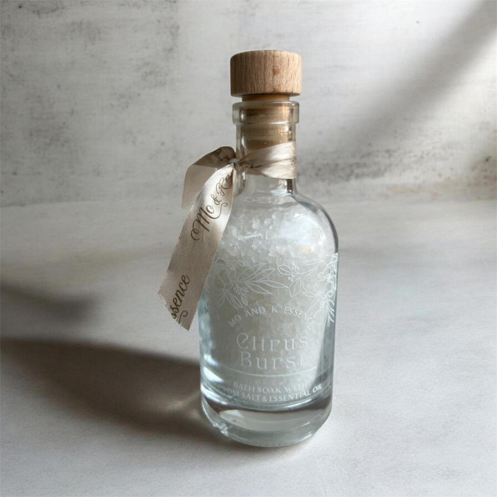 Mo and K Essence - Bath Salt/ Soak Body Care 250 ml