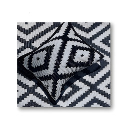 Memuka Plastics - Diamond Cushion Black & White