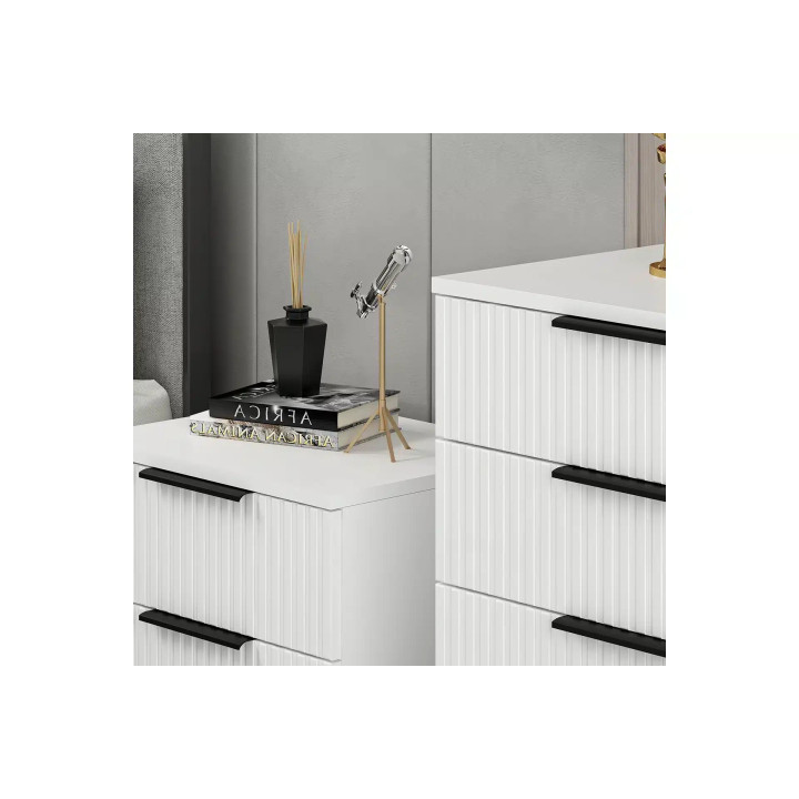 Ntane - Castle Chest of Drawers