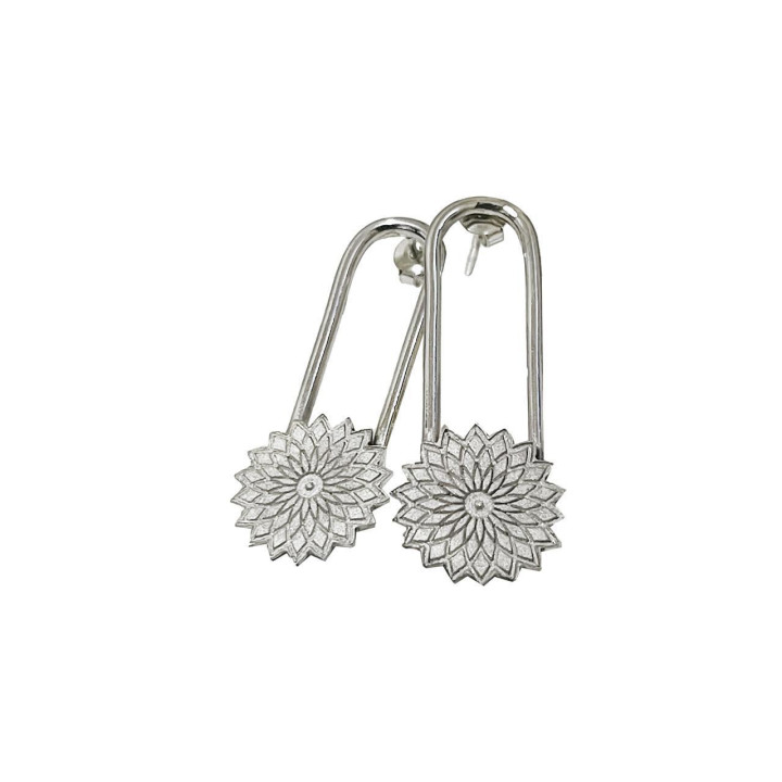 Elegant Marquise Drop Shaped Wire Earrings