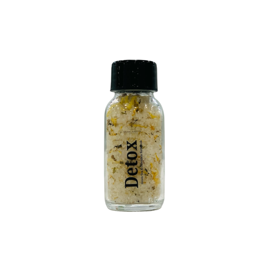 Green Tea & Calendula Detox Bath Soak 200ml - Image 3