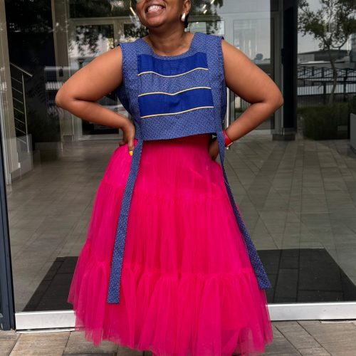 Top: Blue 3 Cat with Yellow Piping - Image 3